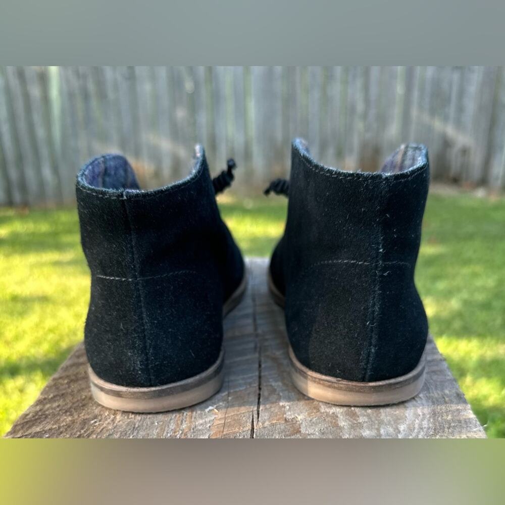 Lucky Brand Garboh Women’s Black  Suede Leather Lace-Up Chukka Booties. Size 5 - Picture 5 of 8